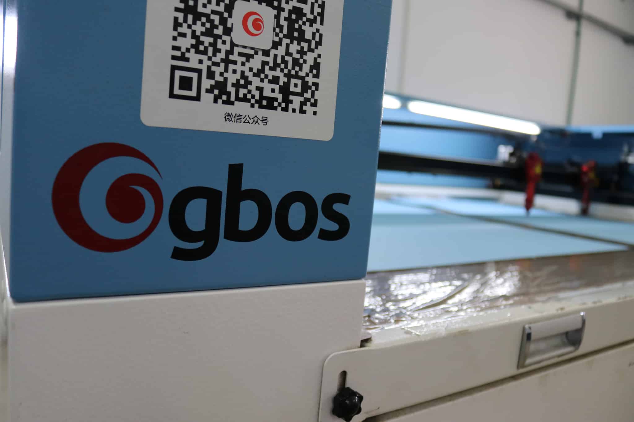 Machine découpe laser Gbos