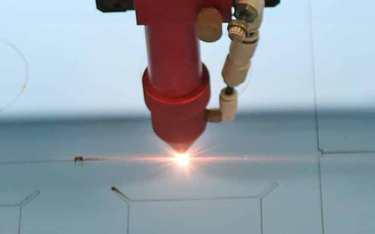 machine découpe laser