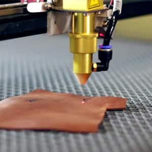 découpe-et-gravure-laser-sur-textile